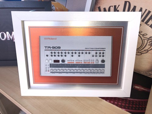 Frame roland 909 - a4,