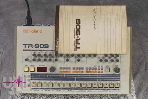 Roland 909 rhythm composer - rhythm,