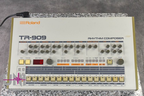 Roland 909 rhythm composer - roland, tr-909